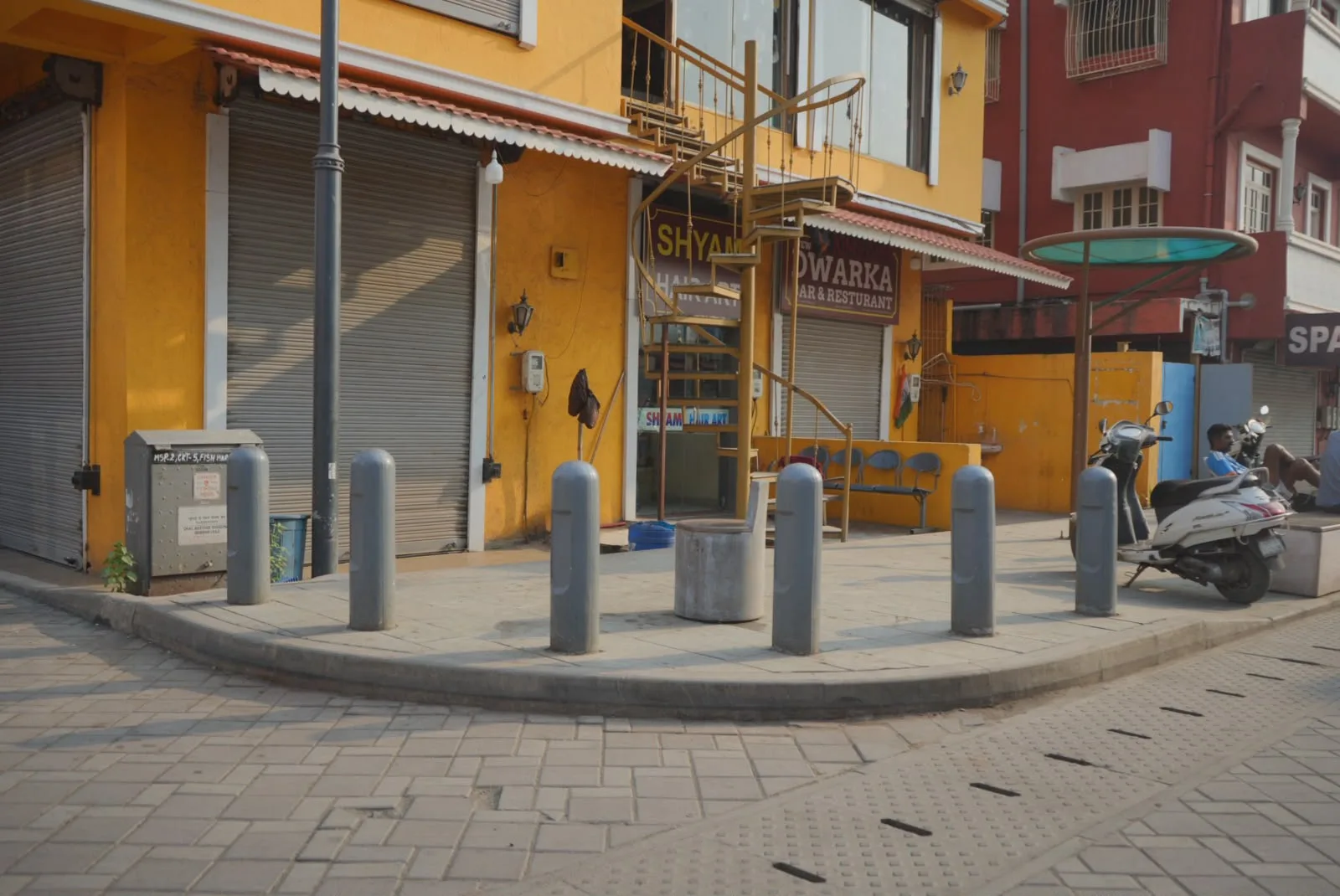 The Street Bollard — Accessories cast stone by Artemis